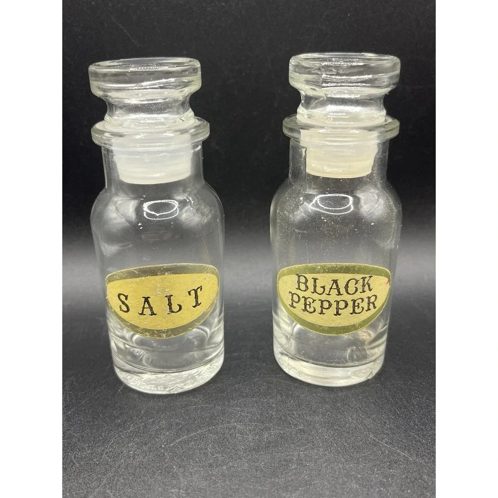 Glass Spice Bottles Salt & Pepper w/ Labels and Lid Stopper Japan Vtg Clear 4